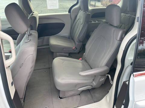 2017 Chrysler Pacifica Touring