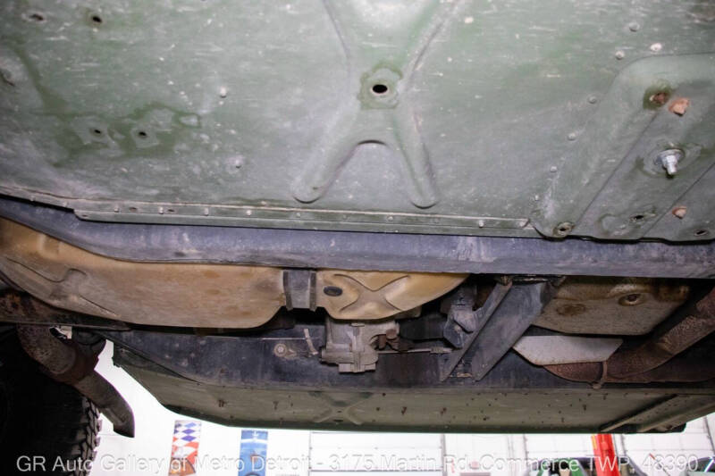 2001 AM General Hummer