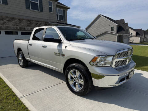 2017 RAM 1500 SLT