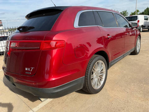 2016 Lincoln MKT EcoBoost
