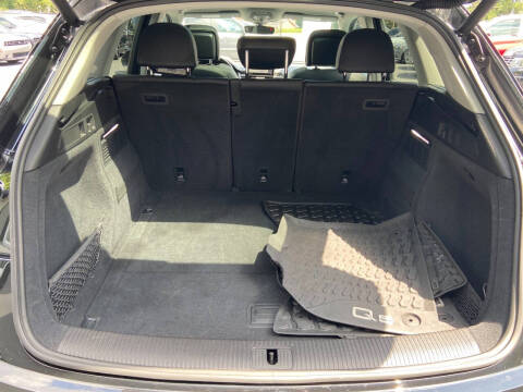 2018 Audi Q5 2.0T quattro Premium Plus