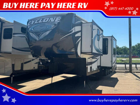 2016 Heartland Cyclone 4018 for sale at BUY HERE PAY HERE RV in Burleson TX