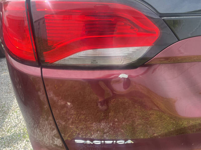 2017 Chrysler Pacifica Limited - Photo 8