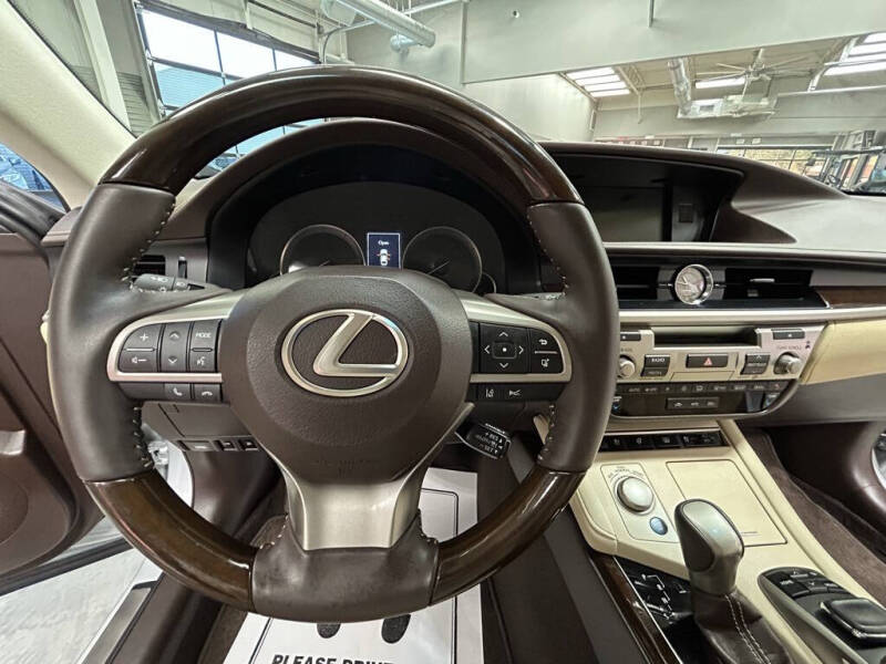 2017 Lexus ES 350