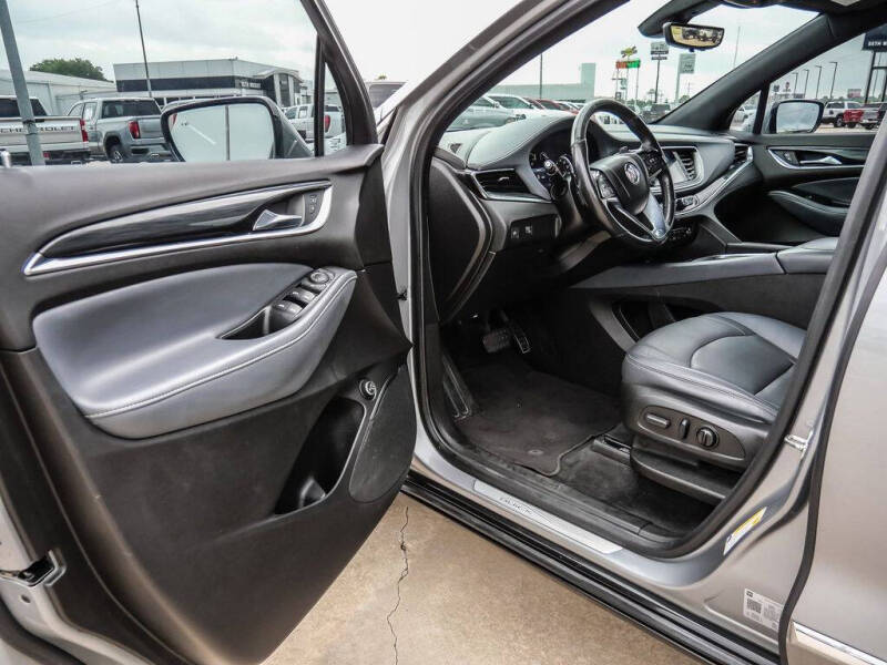 2024 Buick Enclave Essence