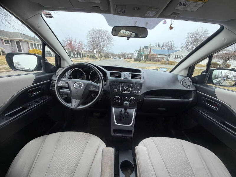 2012 Mazda MAZDA5 Sport