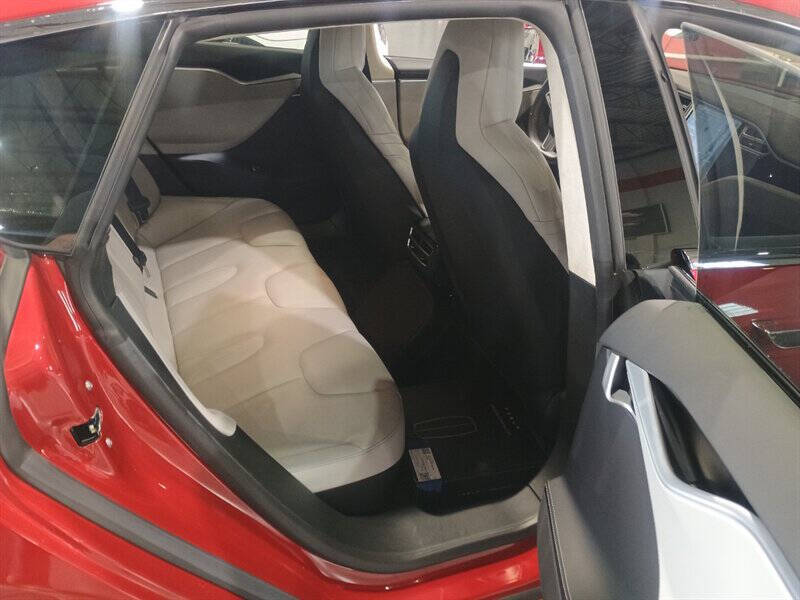 2016 Tesla Model S 70