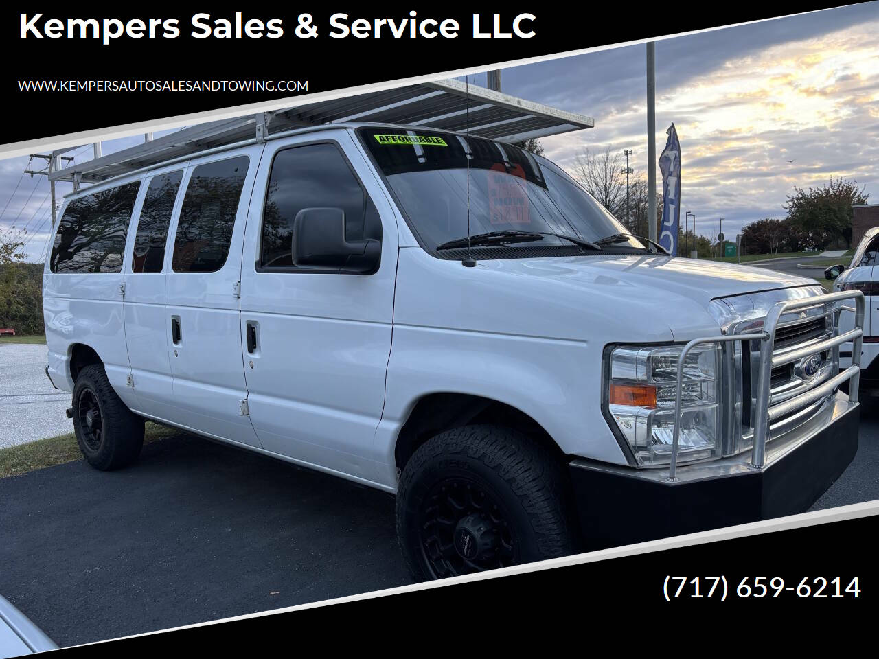White 2014 Ford E-Series E-350 SD XLT E-350 SD XLT 3dr Passenger Van 1