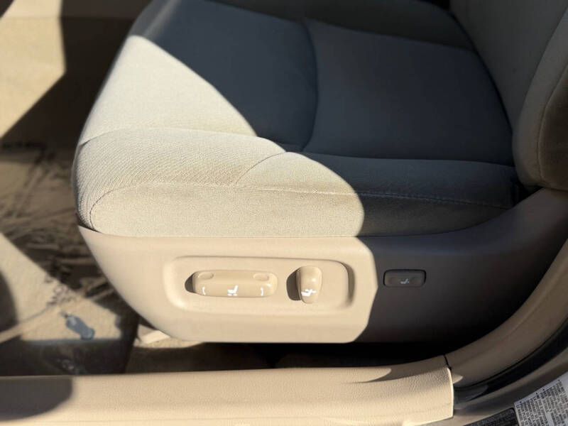 2007 Toyota Avalon XL