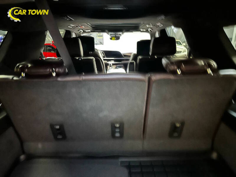 2022 Cadillac Escalade ESV Premium Luxury Platinum