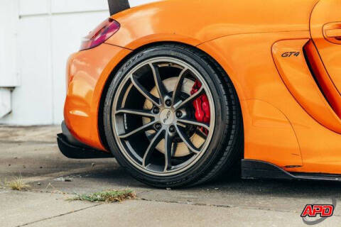 2016 Porsche Cayman GT4