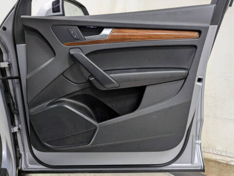 2023 Audi Q5 quattro Premium 40 TFSI