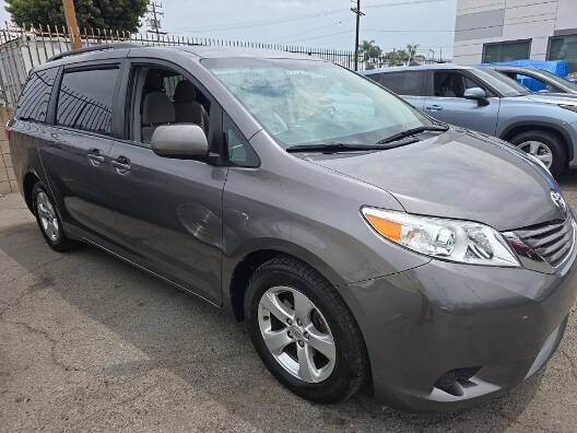 2017 Toyota Sienna