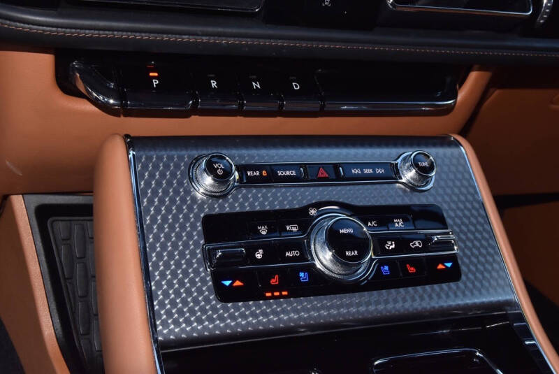 2022 Lincoln Aviator Black Label