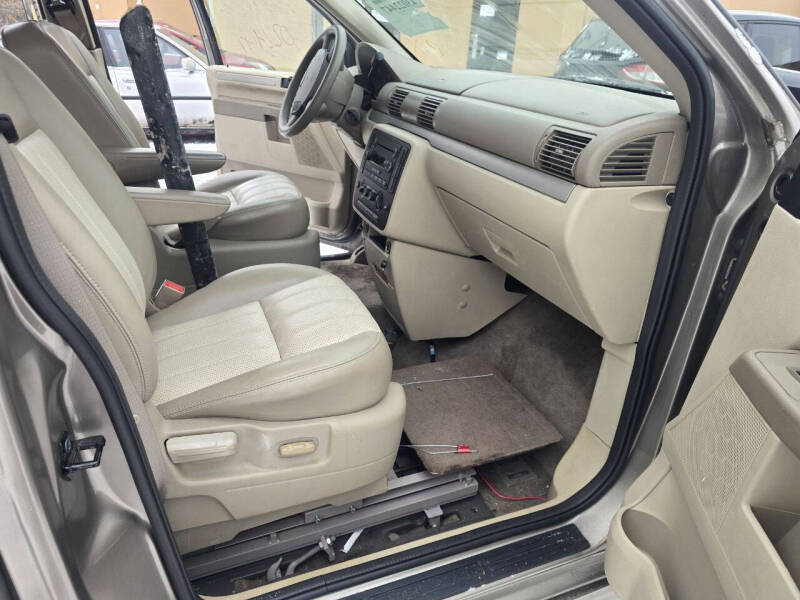 2006 Ford Freestar SE