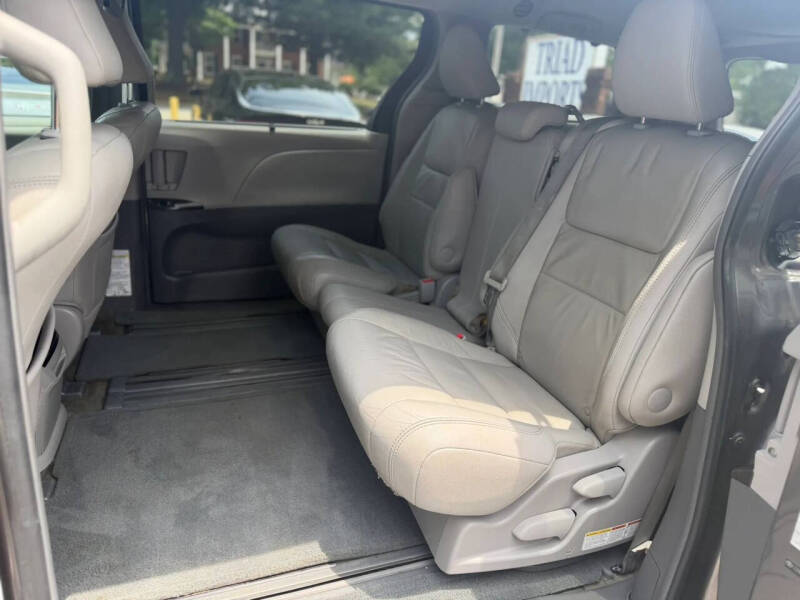 2015 Toyota Sienna