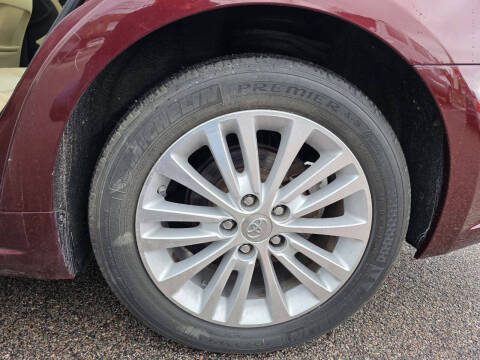 2013 Toyota Avalon Hybrid XLE Touring