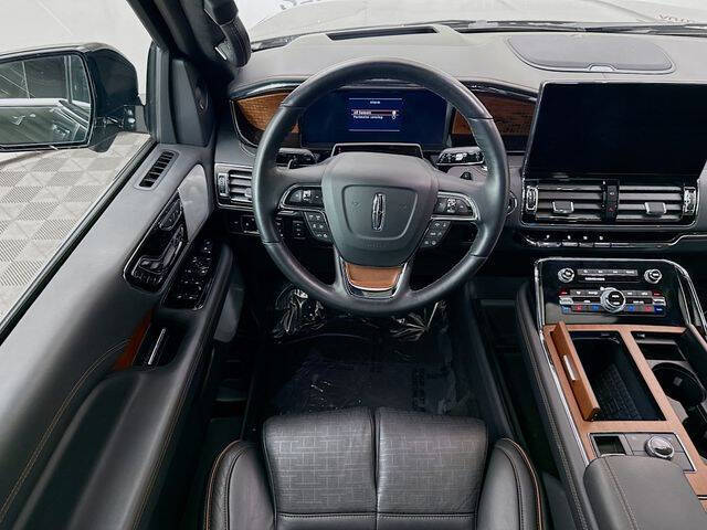 2024 Lincoln Navigator L Black Label