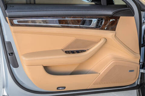 2018 Porsche Panamera