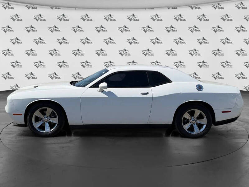 2015 Dodge Challenger SXT