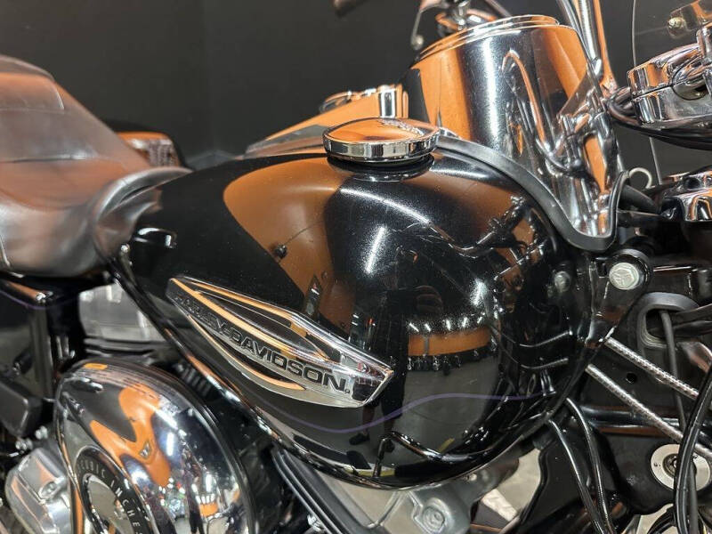2014 Harley-Davidson FLD - Dyna Switchback