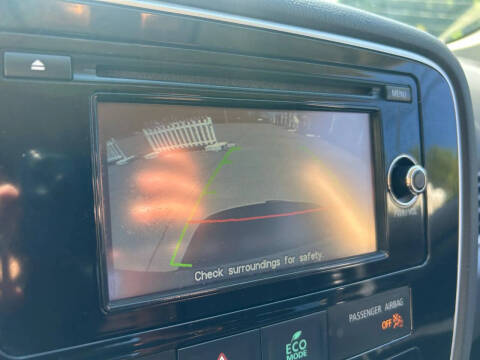 2015 Mitsubishi Outlander SE