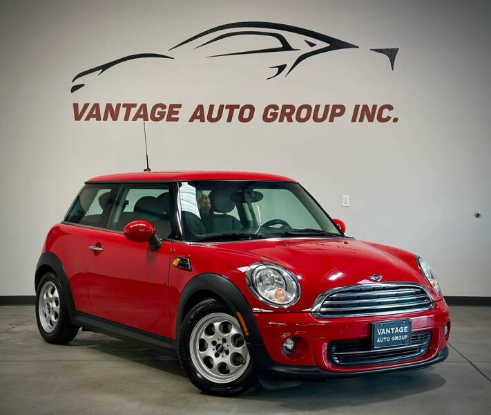 2012 MINI Cooper Hardtop for sale at Vantage Auto Group Inc in Fresno CA