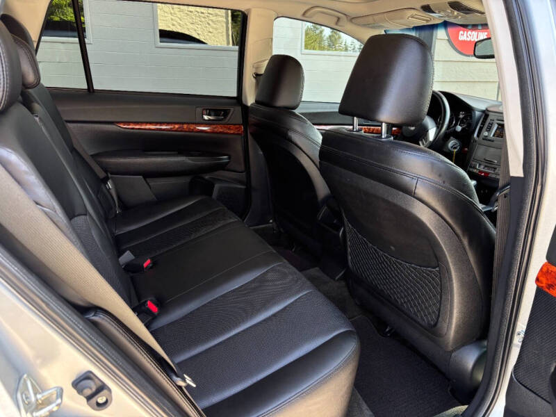 2012 Subaru Outback 2.5i Limited