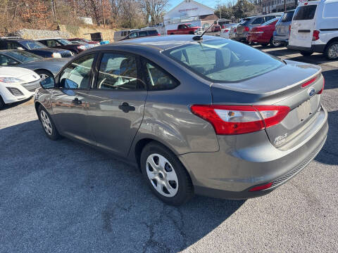 2012 Ford Focus S