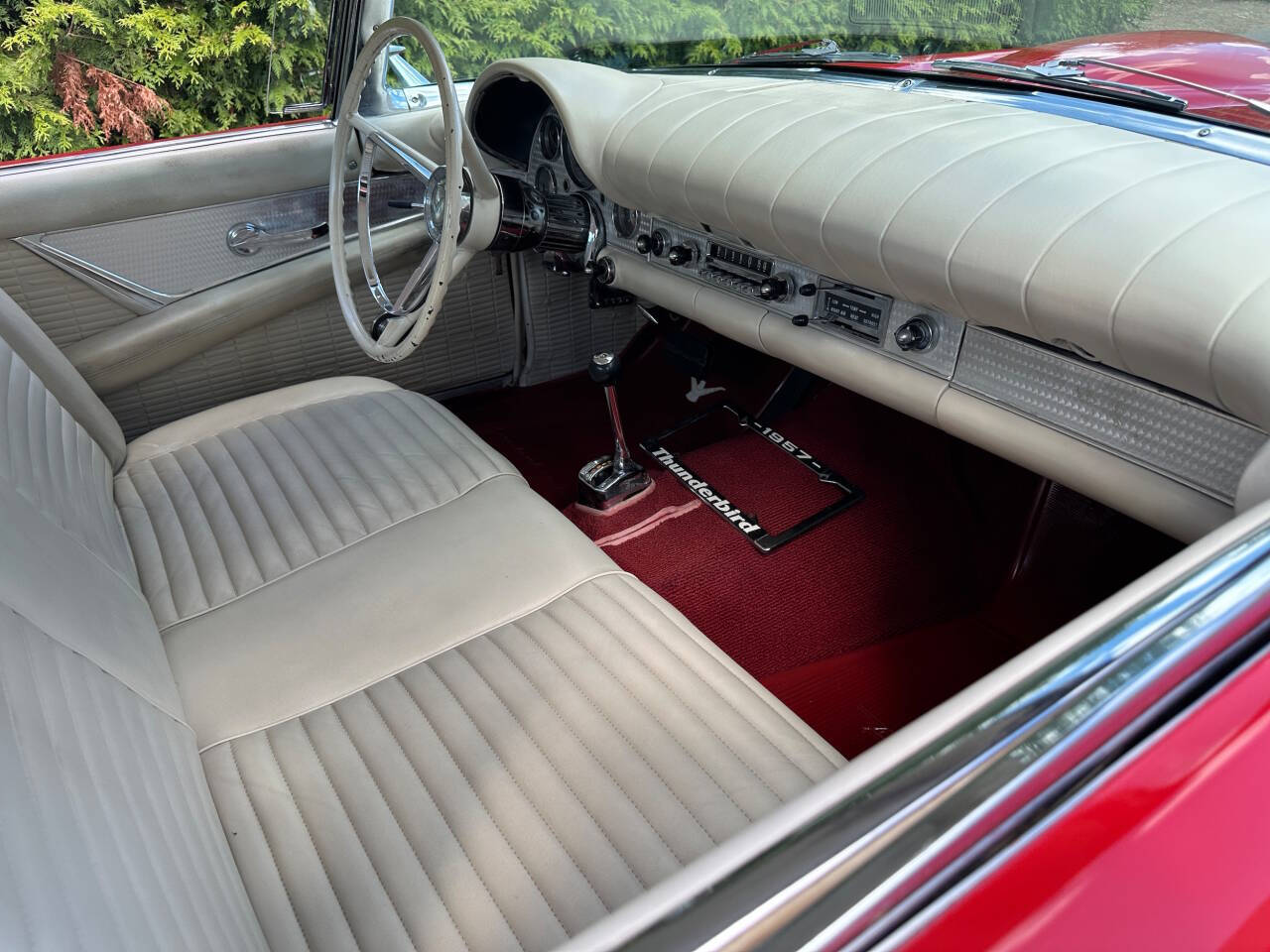 1957 Ford Thunderbird 22