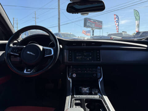 2016 Jaguar XF R-Sport