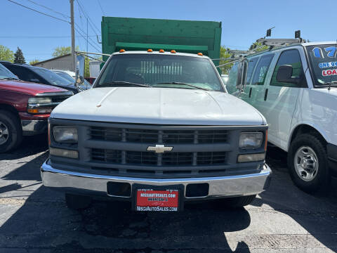 1996 Chevrolet C/K 3500 Series for sale at Nissi Auto Sales in Waukegan IL