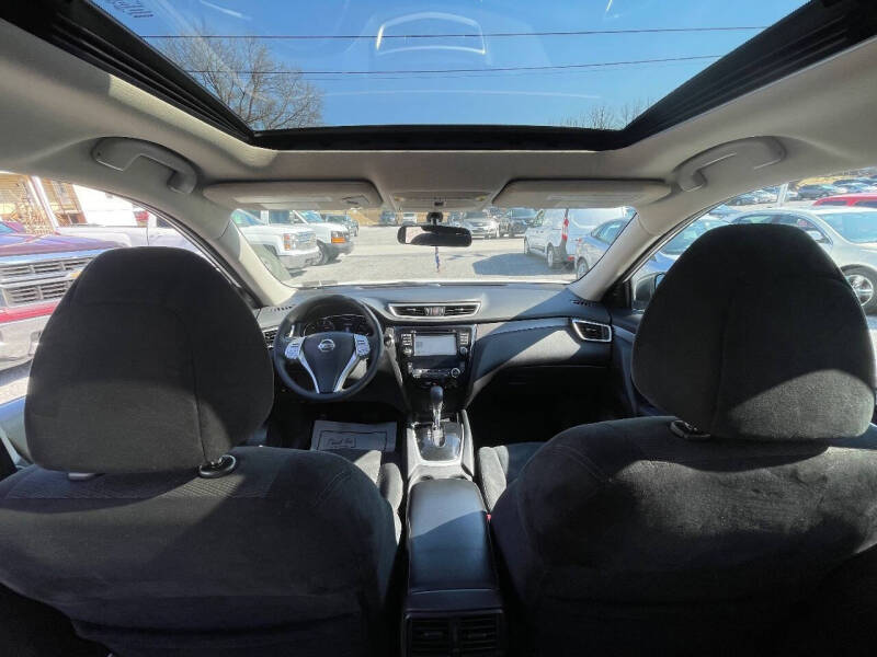 2016 Nissan Rogue SV