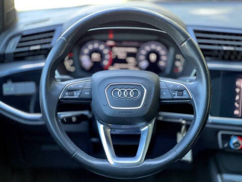 2021 Audi Q3 quattro Premium 40 TFSI