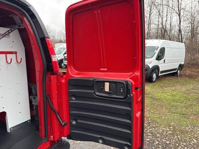 2026 GMC Savana 3500