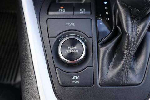 2021 Toyota RAV4 Hybrid LE