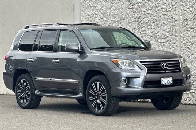 2014 Lexus LX 570