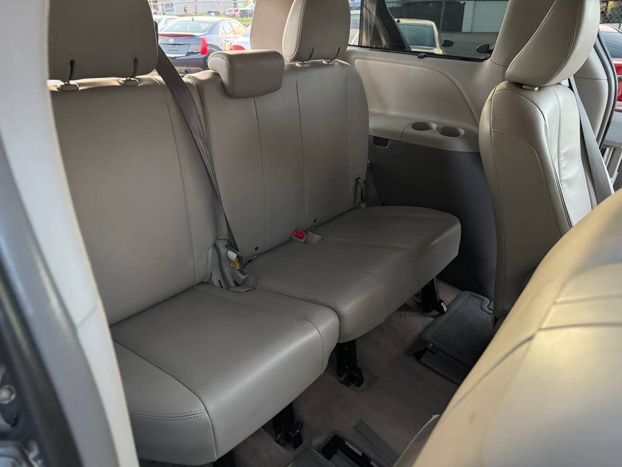 2013 Toyota Sienna for sale at Green Ride LLC in NASHVILLE, TN