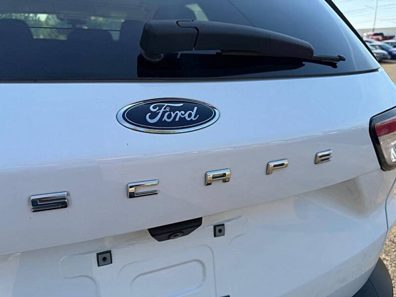 2021 Ford Escape SE