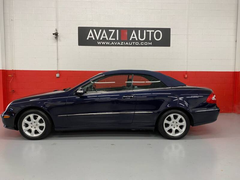 2004 Mercedes-Benz CLK for sale at AVAZI AUTO GROUP LLC in Gaithersburg MD