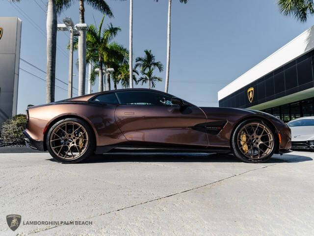 2025 Aston Martin Vanquish