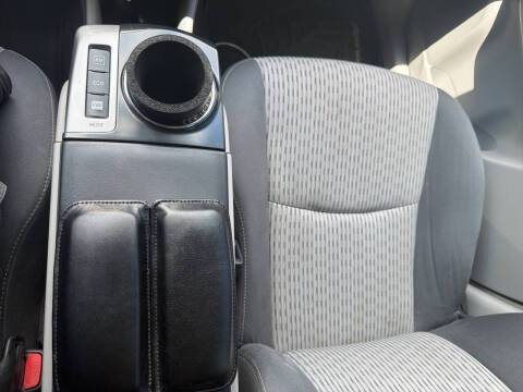 2017 Toyota Prius v Two