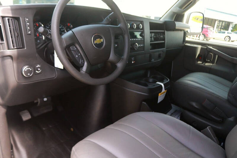 2026 Chevrolet Express 2500