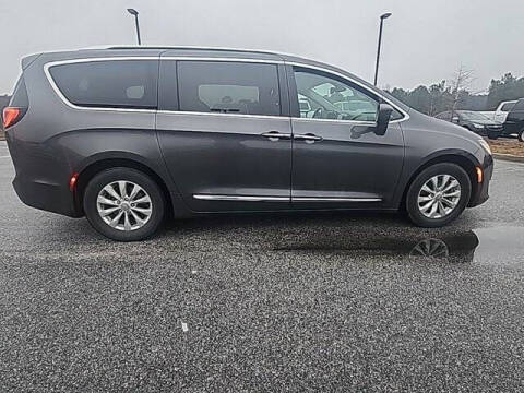 2018 Chrysler Pacifica Touring L Plus