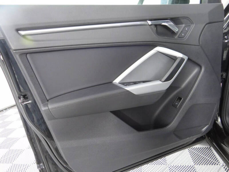 2021 Audi Q3 quattro S line Prem Plus 45 TFSI