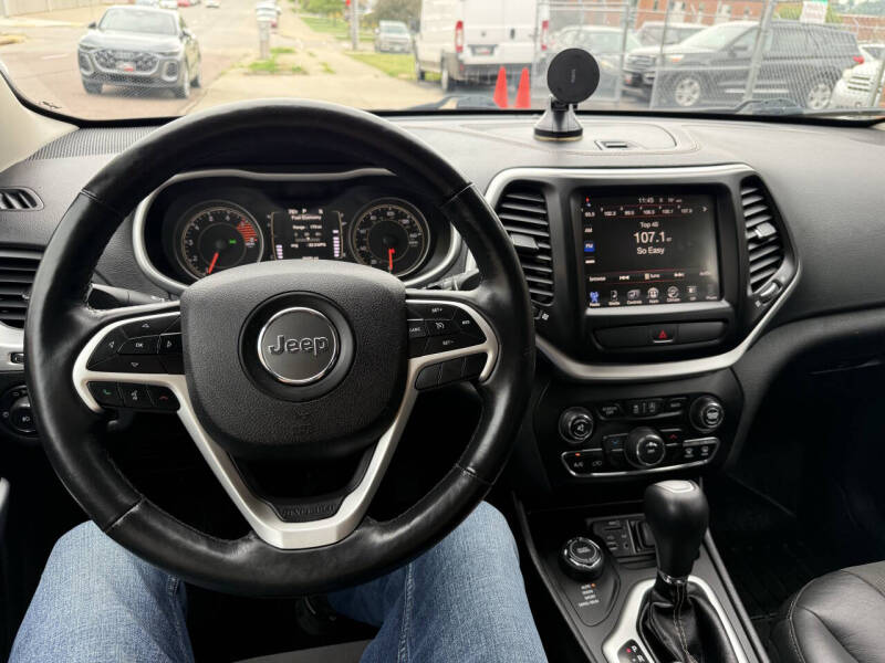 2018 Jeep Cherokee Latitude Plus