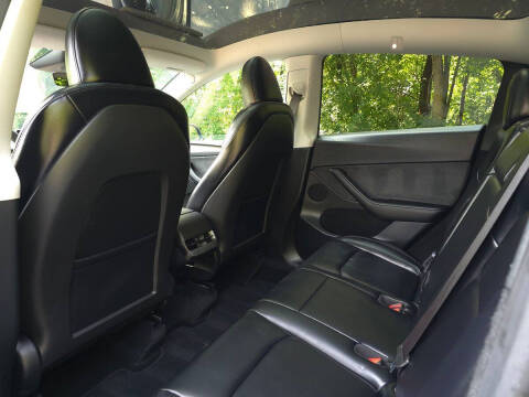 2025 Tesla Model Y Long Range