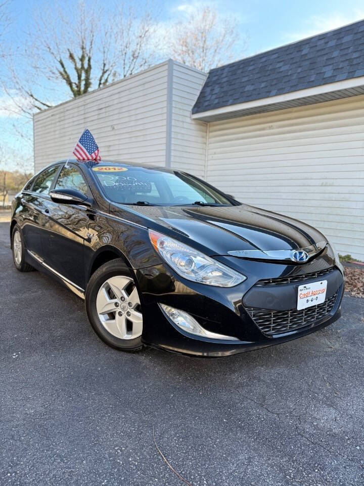 2012 Hyundai SONATA Hybrid for sale at Joes Blvd Auto Sales in Hopewell, VA