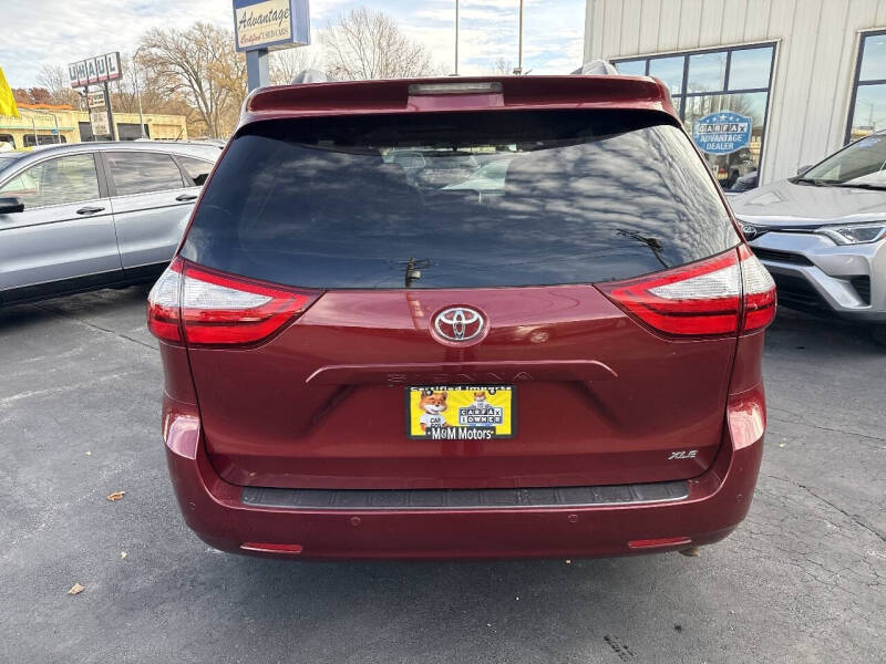 2015 Toyota Sienna XLE 8-Passenger