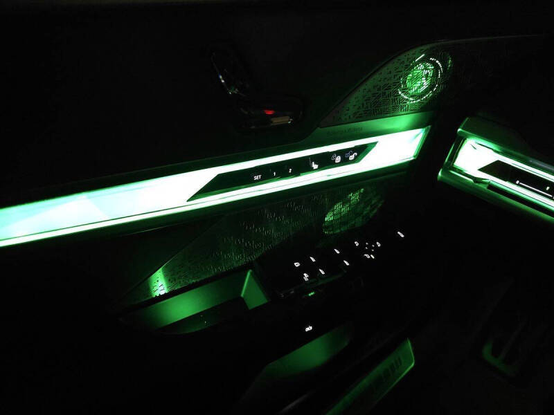 2023 BMW 7 Series 740i